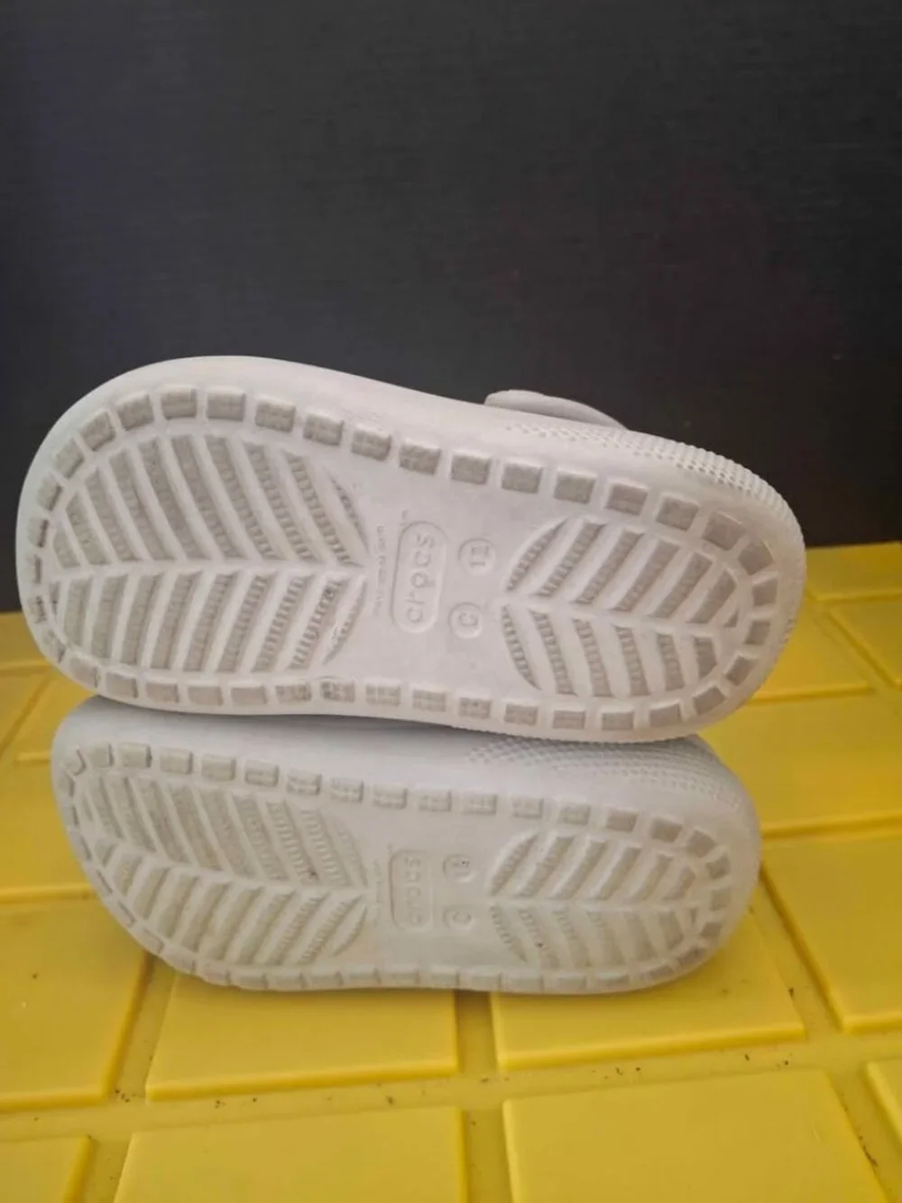 Kids Crocs Silver Glitter Clogs With Strap Size 12 * SH1